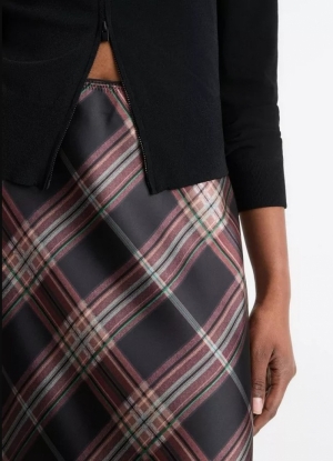 PLAID SHAPED HEM SLIP SKIRT 687VPL