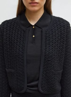  DEEP BLACK