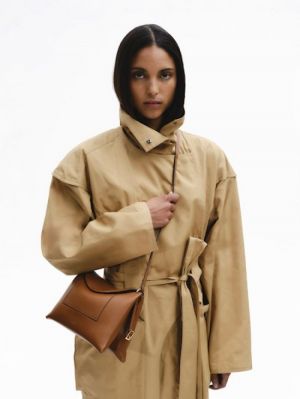 000148 TAN CRUST